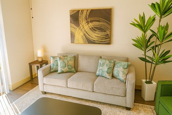 スマートテレビ、書斎 / ワークスペース、PC モニター