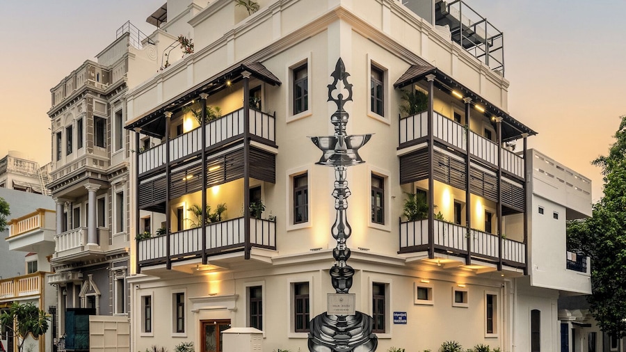 Delhi House