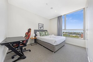 Schreibtisch, Bügeleisen/Bügelbrett, WLAN, Bettwäsche