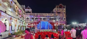 Banquet hall - Hotel Karishma Palace Badnawar (Badnawar)