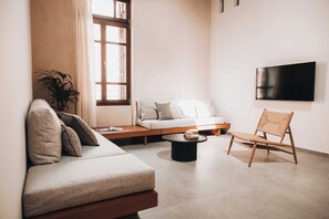 Smart TV - MAZI - Pied à Terre (Rethimno)