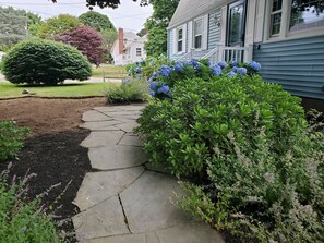 Property grounds - Easy drive to Scarborough Beach. Located in Briggs Farm (Narragansett)