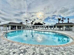 A heated pool - Living on the Edge - 2/2 Dog Friendly in The Village of  Waters Edge w/ 4-Seat Golf Cart (Waters Edge, The Villages)