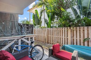 Terrace/patio - Bright 2BR Escape near beach w/ back porch (Cocoa Beach)
