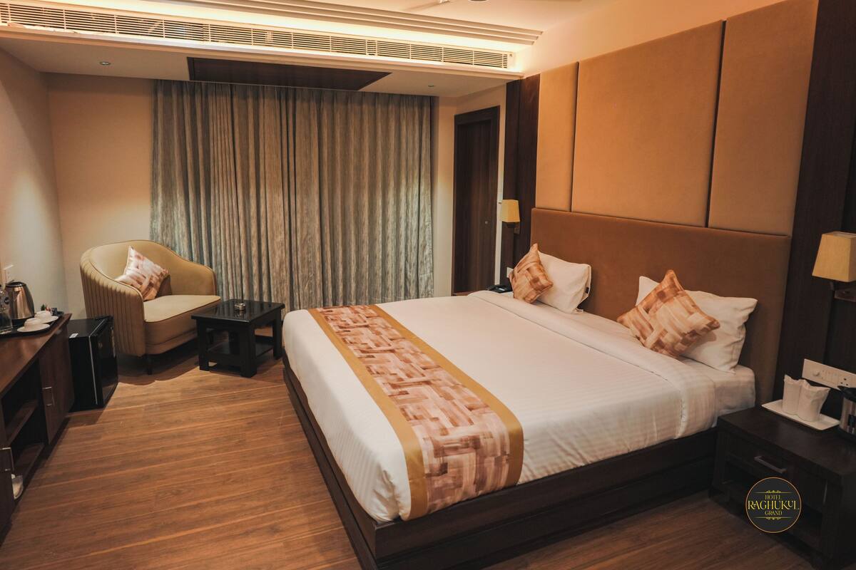 办公桌、隔音、免费 WiFi