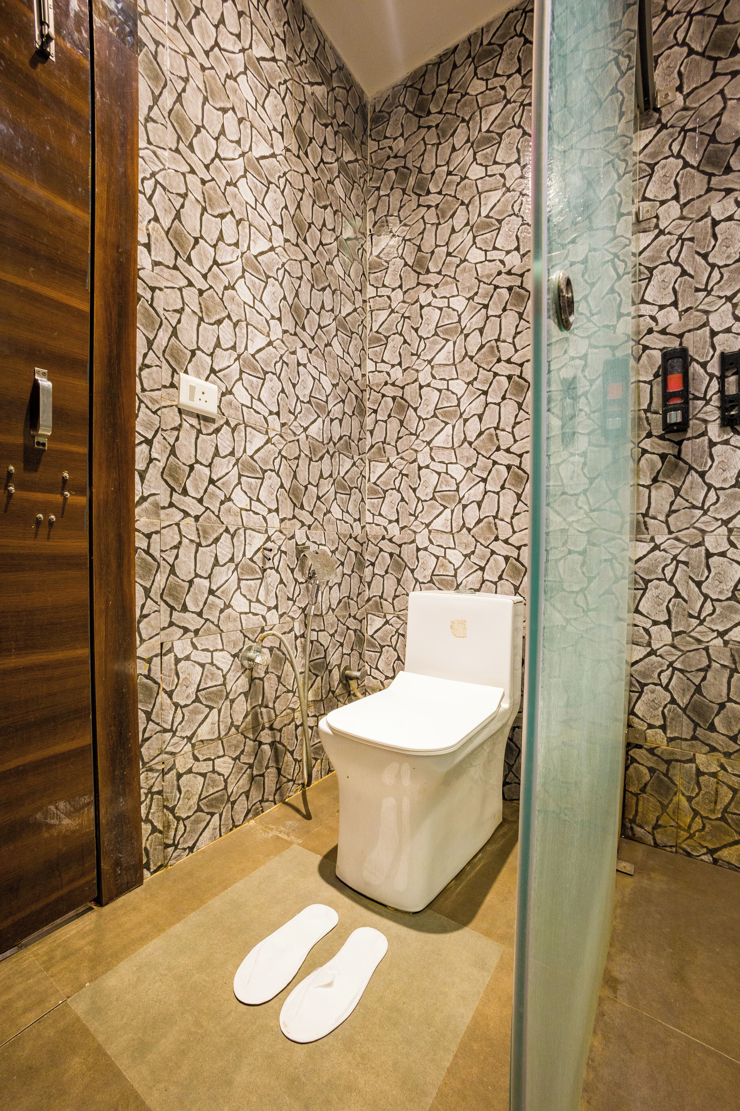 高級別墅, 花園景觀 | 浴室 | 淋浴設備、免費盥洗用品、毛巾、肥皂