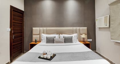 Alaya Stays Krishna Manor 3BHK With Pool