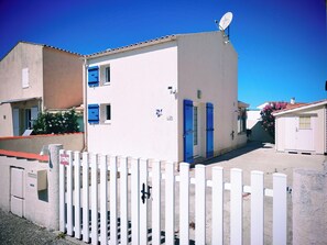Exterior - Villa "Sam Suffy" close to the beach 2/6 persons, in the heart of Saint Denis (Saint-Denis-d'Oléron)