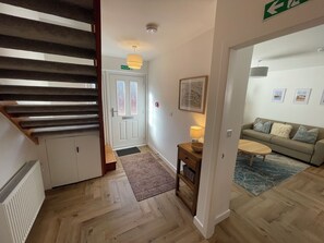 Interior - Central St Andrews 3 Bed 3 Bathroom holiday home. Close to beach and golf. (St Andrews)
