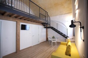 Deluxe Quadruple Room, City View | Living area - Casanera Guesthouse (Montescaglioso)