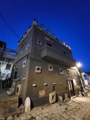 Bagian depan properti