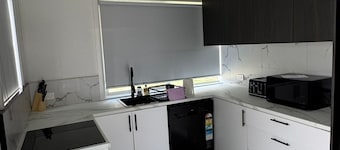 Ocean Hideaway Family and pet-friendly retreat in Toukley!