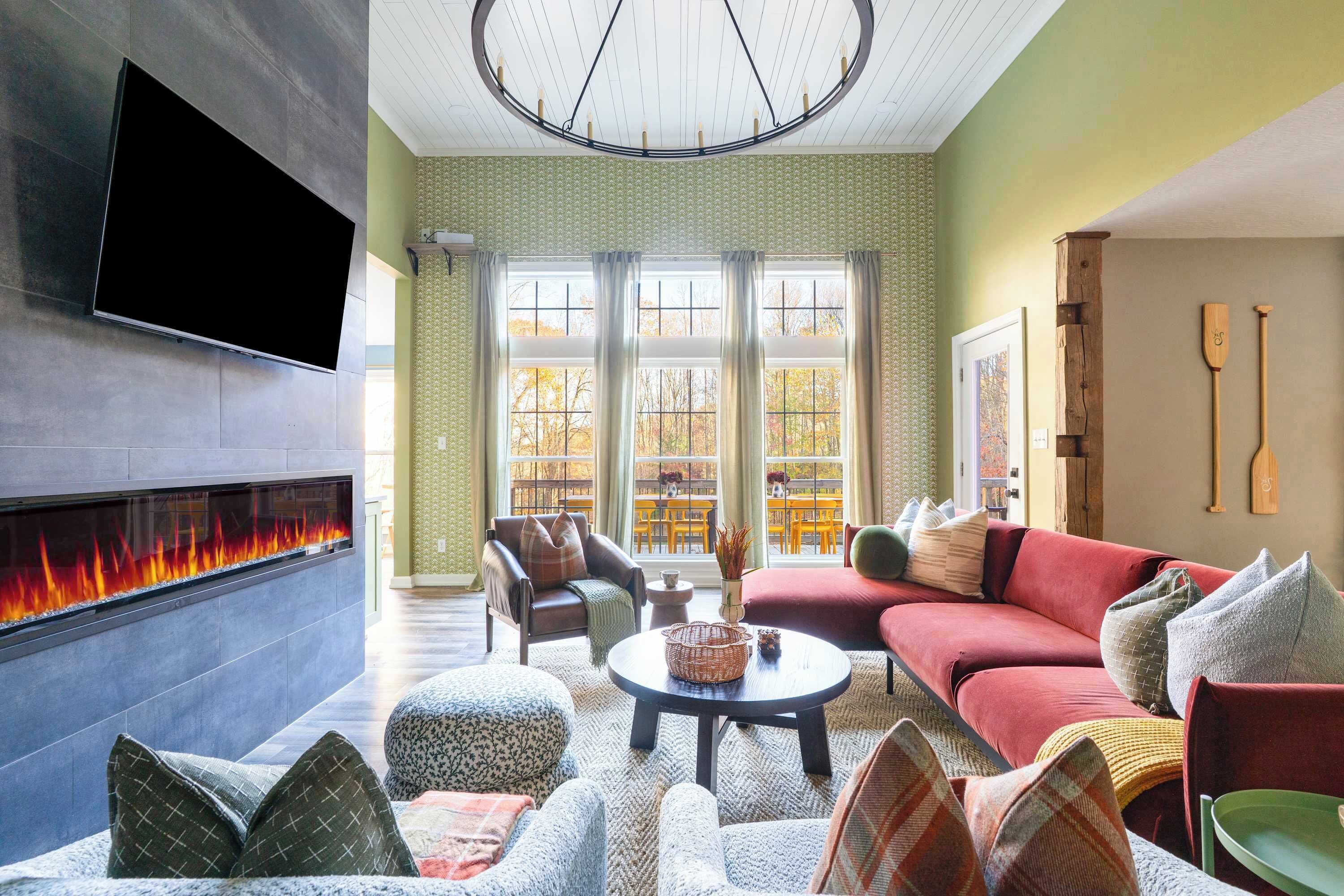 TV, fireplace, offices