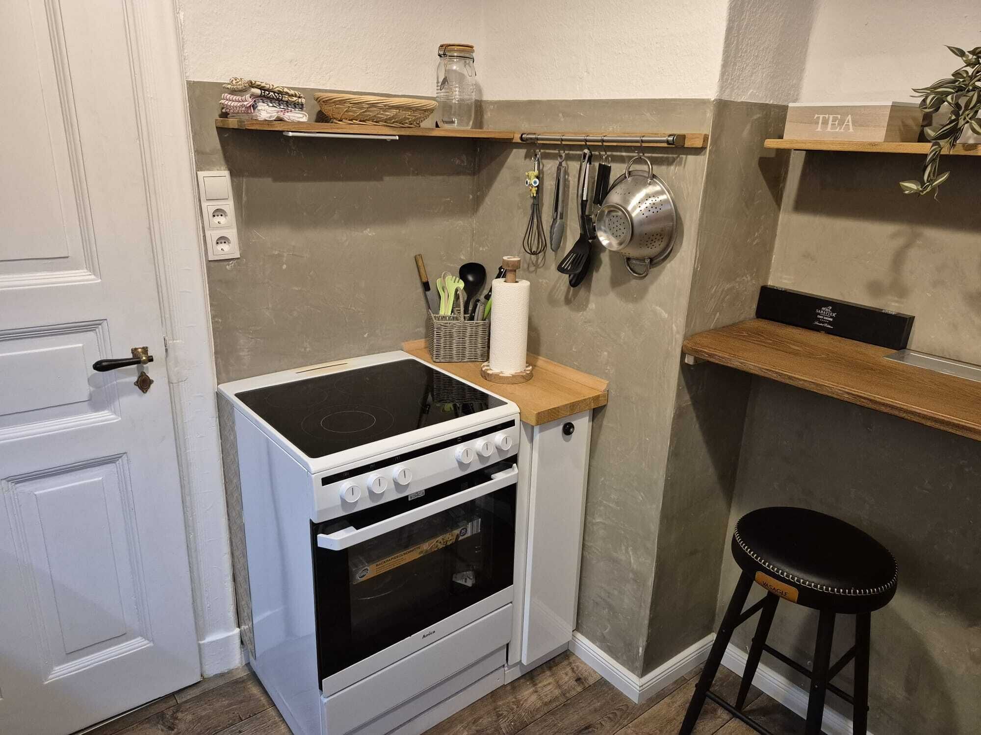 Mikrowelle, Ofen, Herdplatte, Geschirrspüler