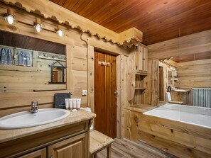 Towels - Authentic chalet in Courchevel 1850 with terrace and parking (Courchevel 1850)