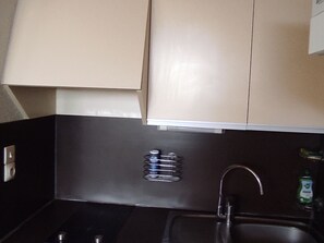 Fridge, microwave, stovetop, coffee/tea maker - Studio for 4 in the heart of Super Besse, near slopes (Besse-et-Saint-Anastaise-Super Besse)