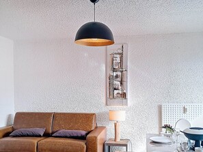 TV - Well-equipped studio at the foot of the slopes, central station (Les Deux Alpes)