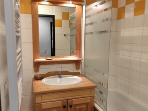 Bathroom - 2-room apartment for 4, terrace, parking (Valloire)