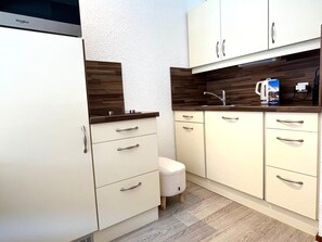 Fridge, microwave, dishwasher, toaster - Ski-in duplex for 4 with parking in Méribel (Méribel)