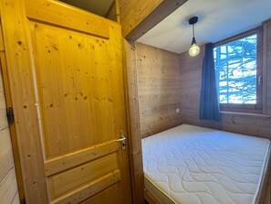 2 bedrooms - Modern apartment in Vars, ideal for skiing, 2 bdr, balcony (Vars)