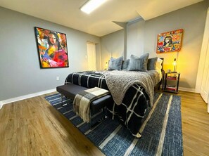 1 bedroom, desk, iron/ironing board, WiFi
