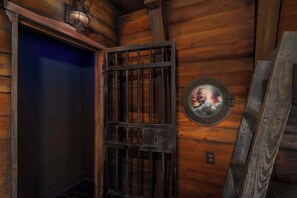 Interior - Townhouse w/ pool & resort access (Davenport)