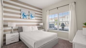 5 soverom, strykejern/-brett, wi-fi og sengetøy