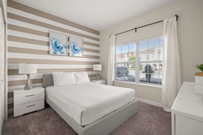 5 habitaciones, tabla de planchar con plancha, wifi y ropa de cama 