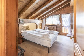 3 bedrooms, iron/ironing board, free WiFi, bed sheets - Casa Lavinores, quiet and comfortable (Cortina d´Ampezzo)