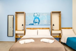 بديكورات فريدة لكل غرفة وطراز فريد لكل وحدة ومكتب ومكواة/لوح كي