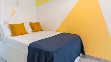 Classic Double Room | Desk, laptop workspace, iron/ironing board, free WiFi