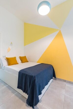 غرفة مزدوجة كلاسيكية | مكتب ومساحة عمل للكمبيوتر المحمول ومكواة/لوح كي وواي فاي مجانًا