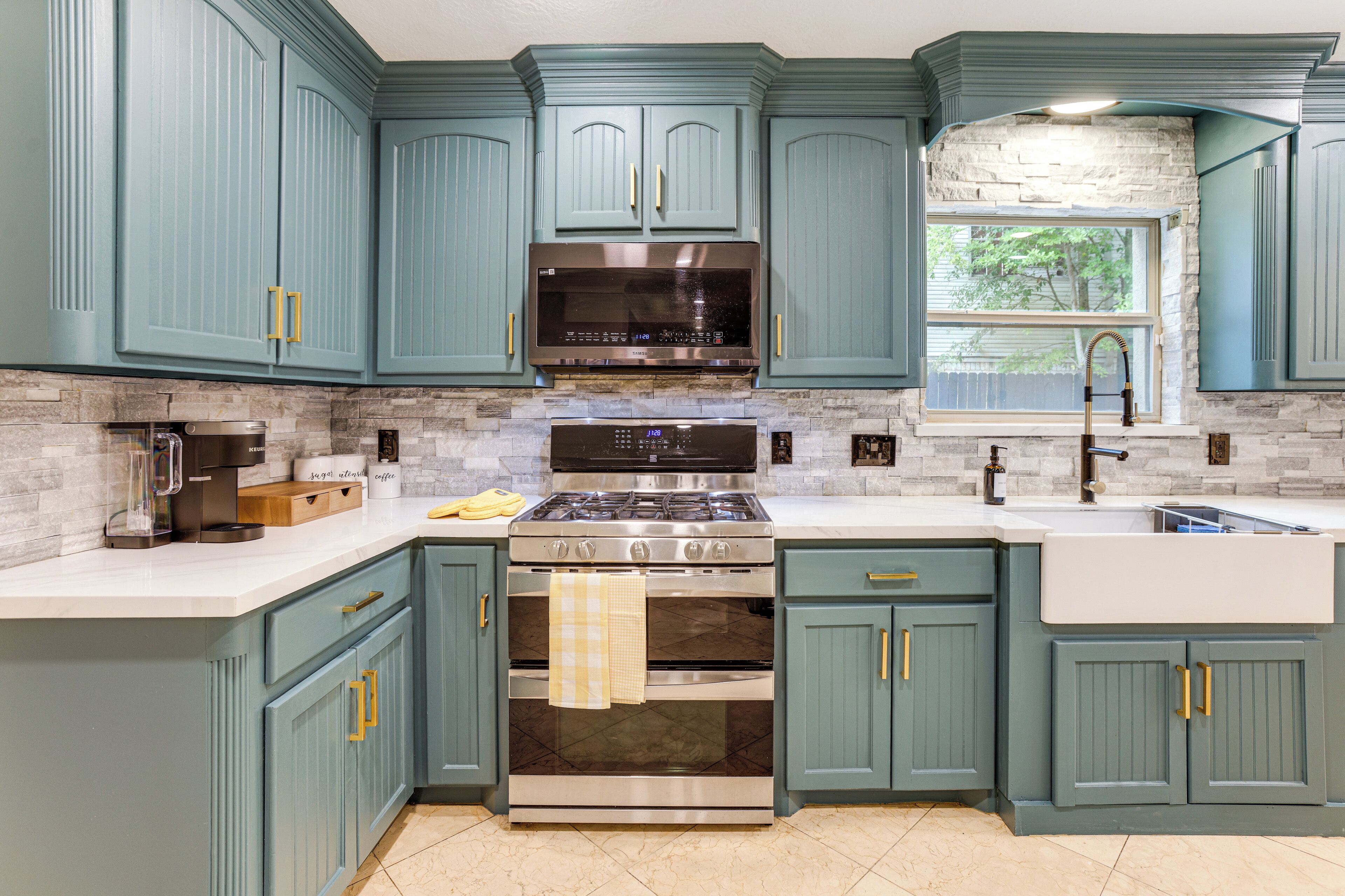 House (4 Bedrooms) | Interior