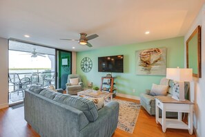 Apartment (1 Bedroom) | Interior - Riverside Marco Island Condo: Pool & Marina Access (Marco Island)