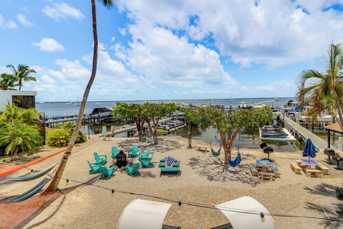Beach, Marina & Pickleball at Key Largo Condo!