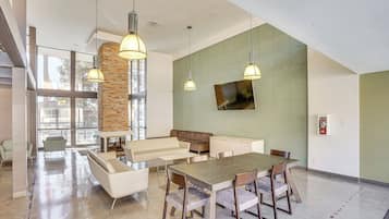 Apartment (1 Bedroom) | Interior