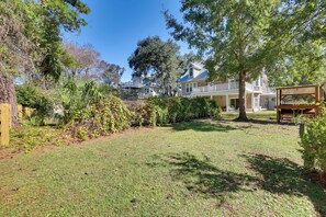 Interior - 1 Mi to Boardwalk: Carolina Beach Retreat w/ Patio (Carolina Beach)