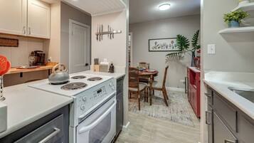 Apartment (1 Bedroom) | Bahagian dalam