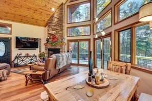 House (3 Bedrooms) | Interior - 3 Mi to Vogel State Park! Family Home w/ Game Room (Blairsville)