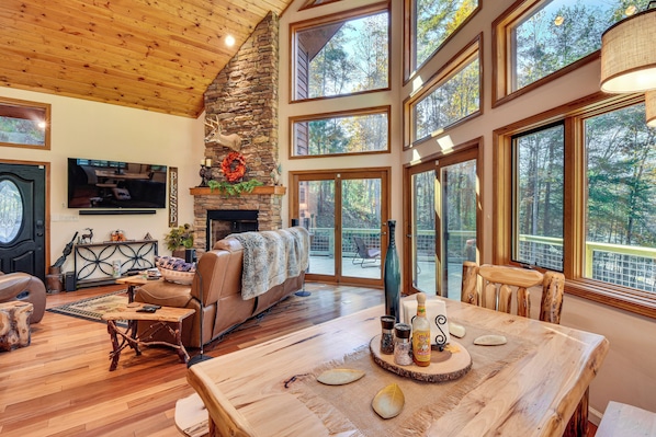 House (3 Bedrooms) | Interior - 3 Mi to Vogel State Park! Family Home w/ Game Room (Blairsville)