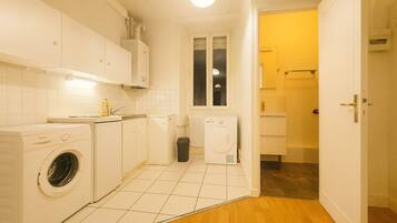 Douche, papier toilette