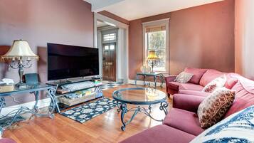 House (3 Bedrooms) | Front of property