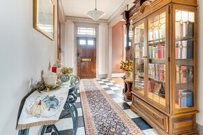 單棟房屋 (3 Bedrooms) | 內部