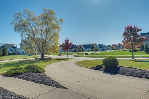 Convenient Apt 2 Mi to North Chagrin Hiking!