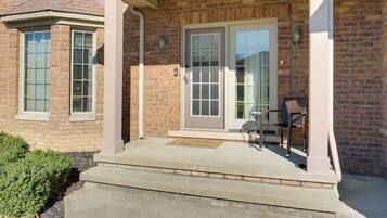 Apartment (1 Bedroom) | Interior