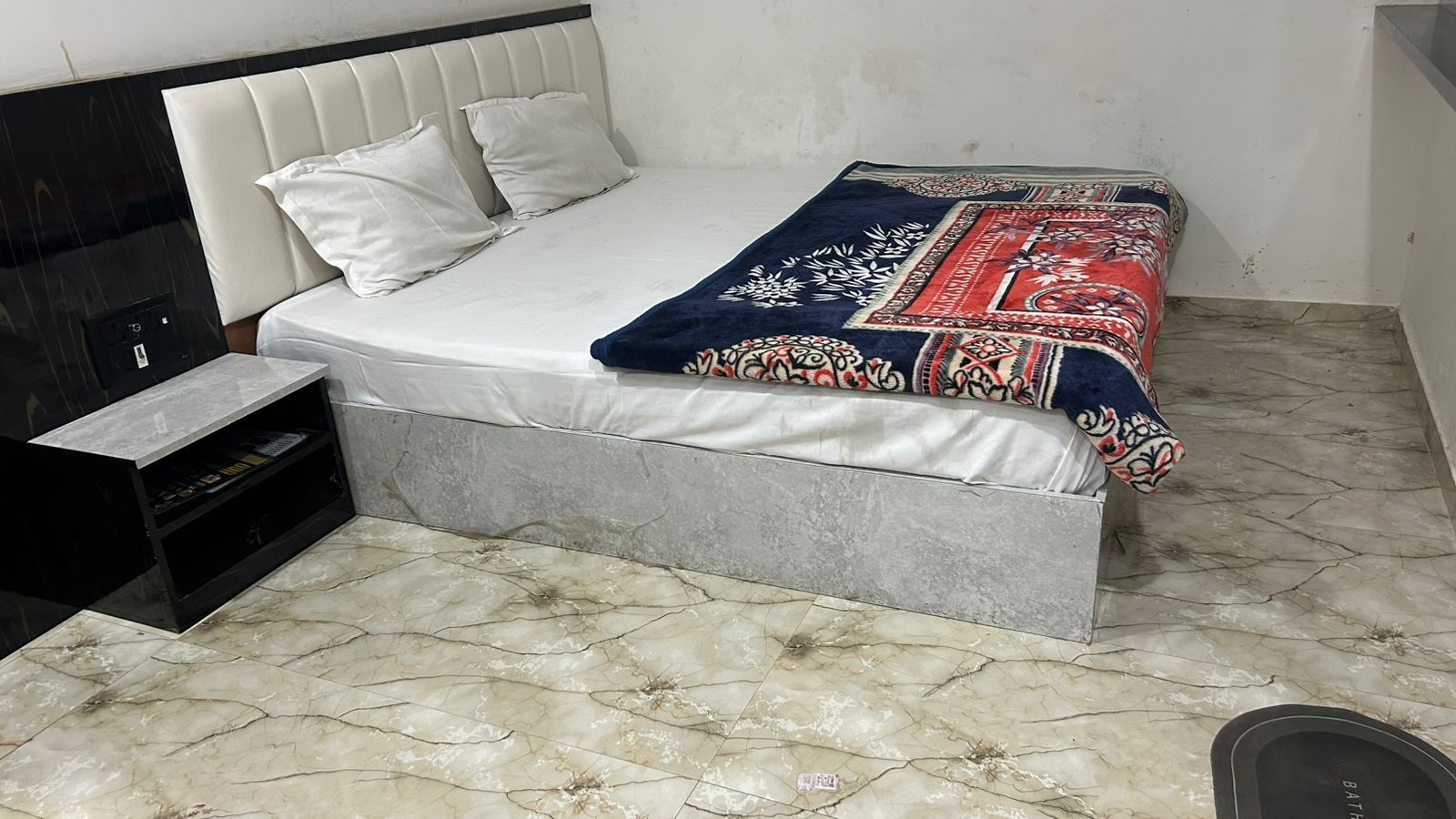 Double Room, Penyaman udara | Meja, ruang kerja komputer riba, katil lipat simpan/tambahan 