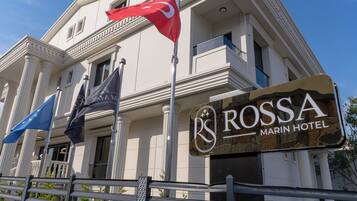 Fachada de la propiedad