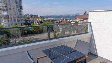 Chambre Double Supérieure | Terrasse/Patio