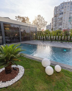 المنشأة من الخارج