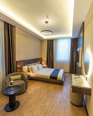 Deluxe Double Room, Balcony, Garden View